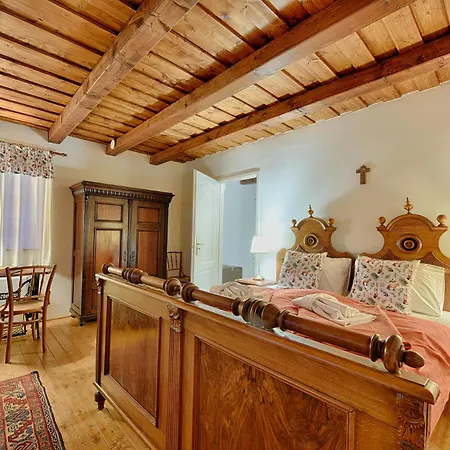 Koekenyhaz Vendeghaz Apartament